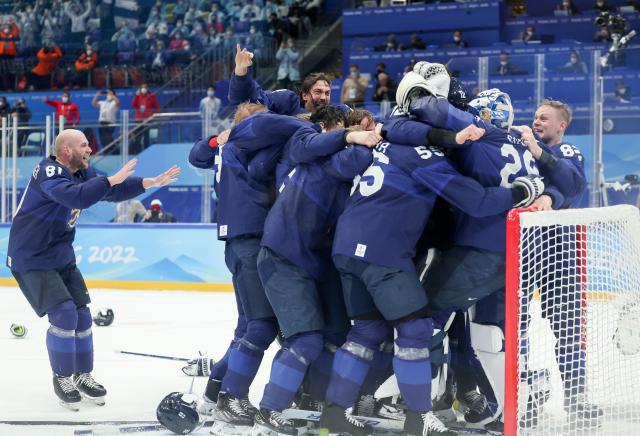 冬奥20日综述：挪德中金牌前三 男子冰球芬兰夺金